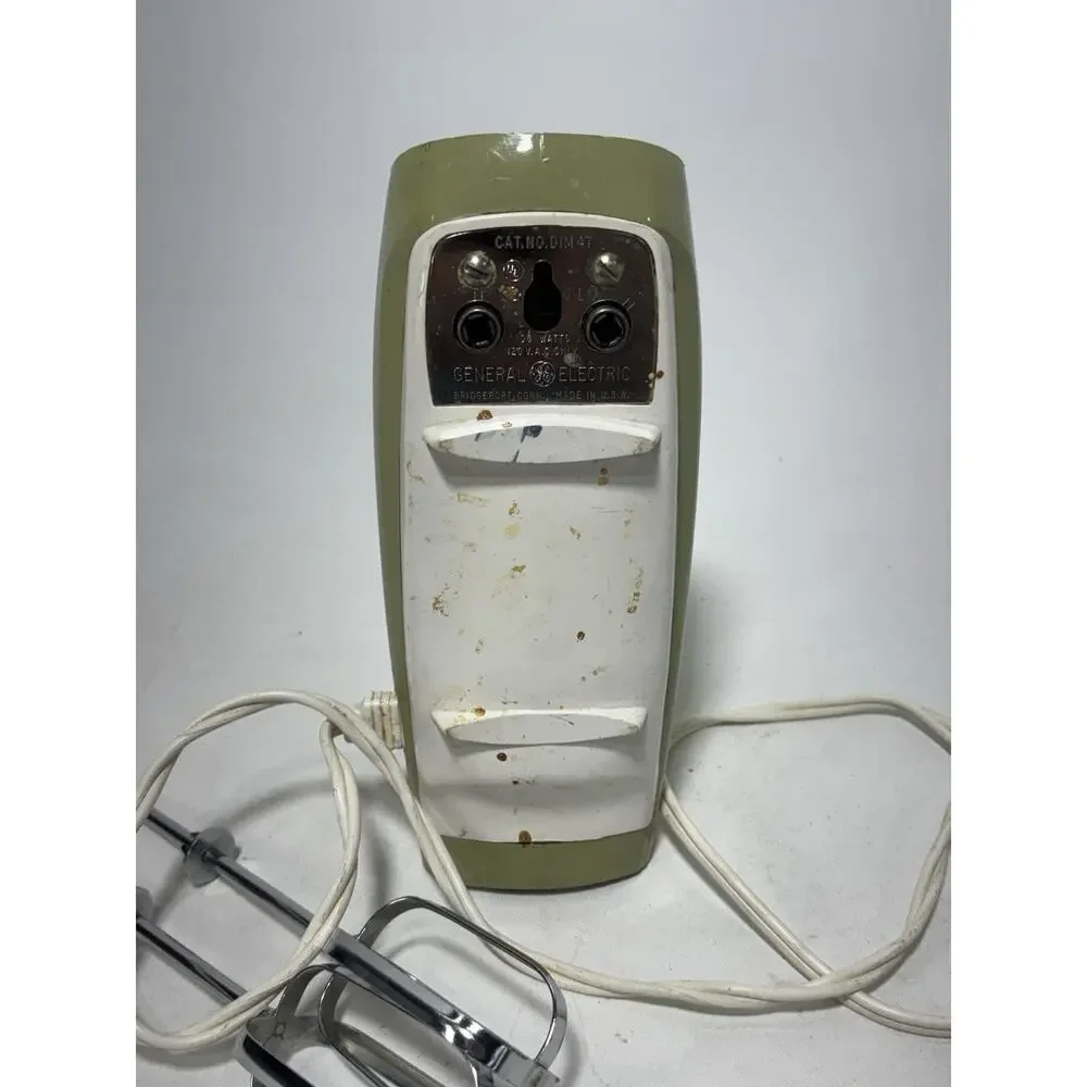 Vintage General Electric Hand Mixer Avocado Green MCM GE w/ Beaters WORKING